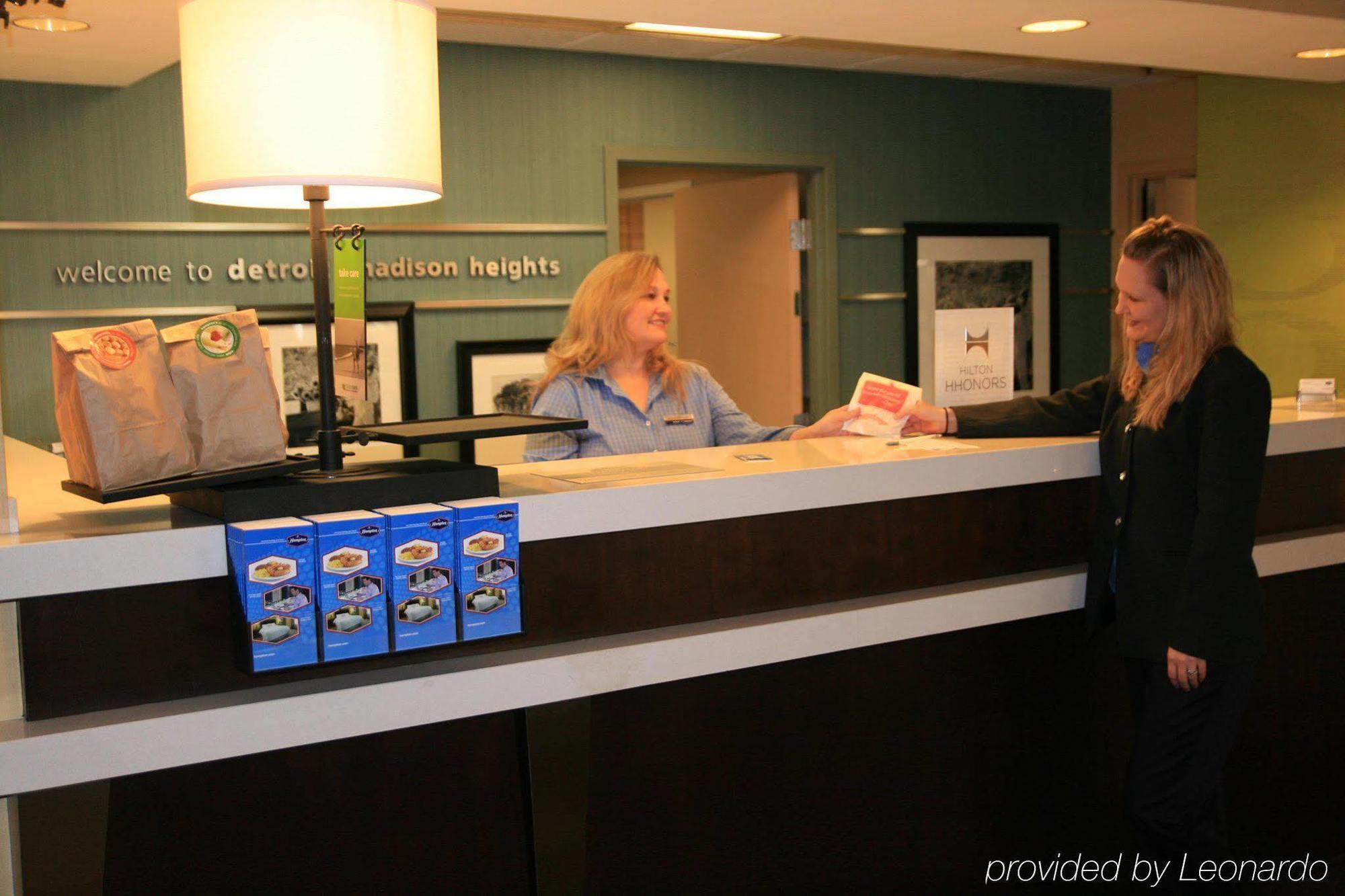 Hampton Inn Detroit Madison Heights South Troy Dalaman gambar
