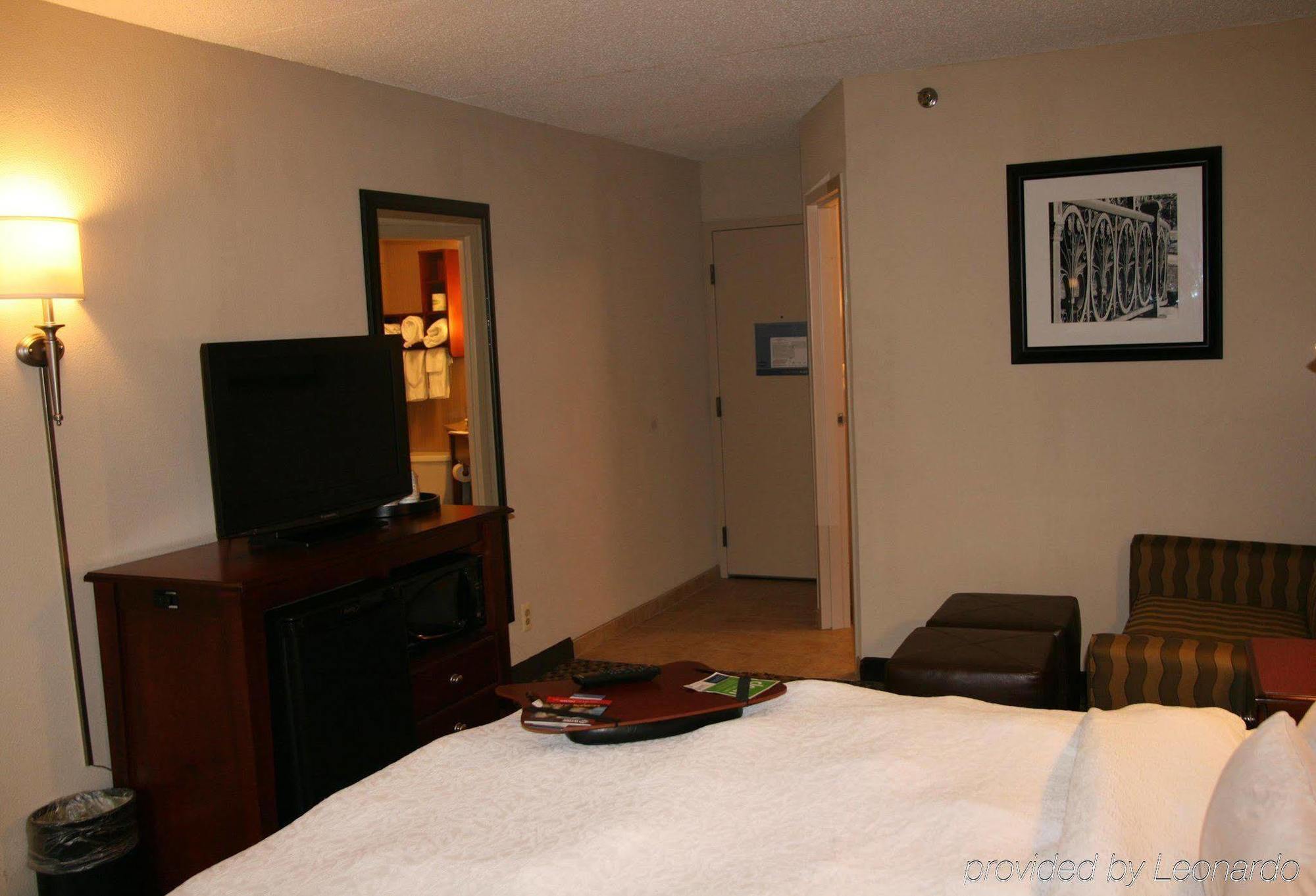 Hampton Inn Detroit Madison Heights South Troy Bilik gambar