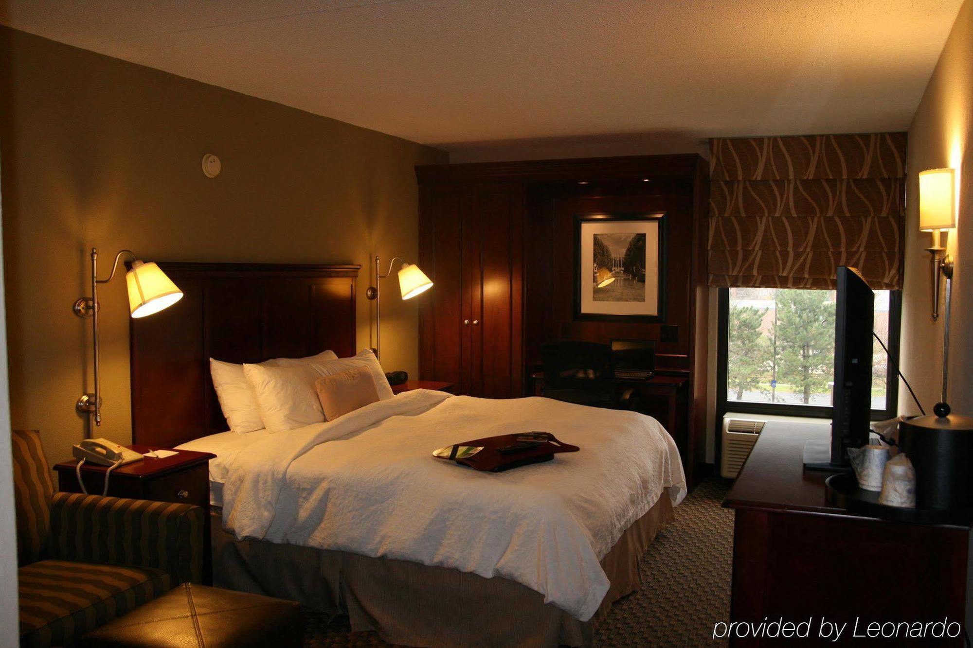 Hampton Inn Detroit Madison Heights South Troy Bilik gambar